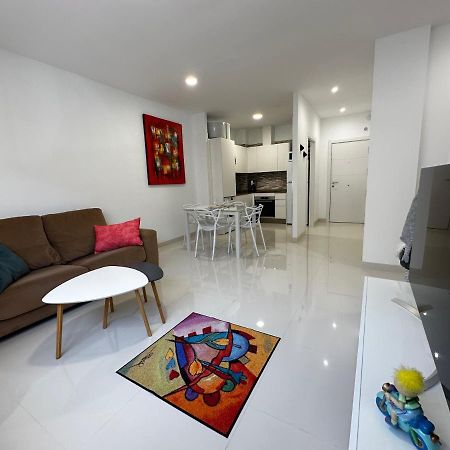 Magnificent And New Apartment In Playa San Juan 吉亚德索拉 外观 照片