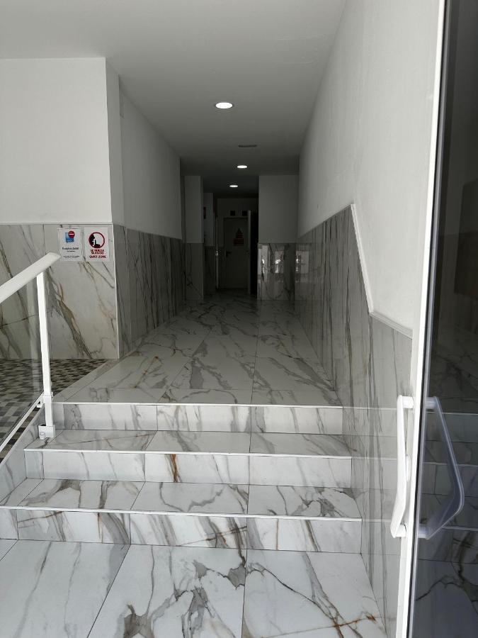Magnificent And New Apartment In Playa San Juan 吉亚德索拉 外观 照片